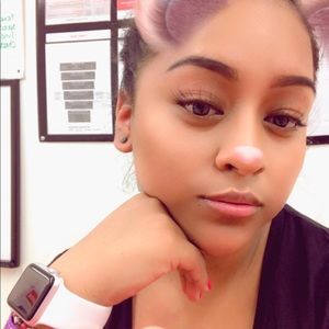 Meet your Posher, Dalia